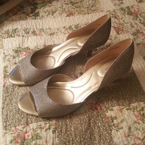 bandolino gold d'orsay heels, open toe